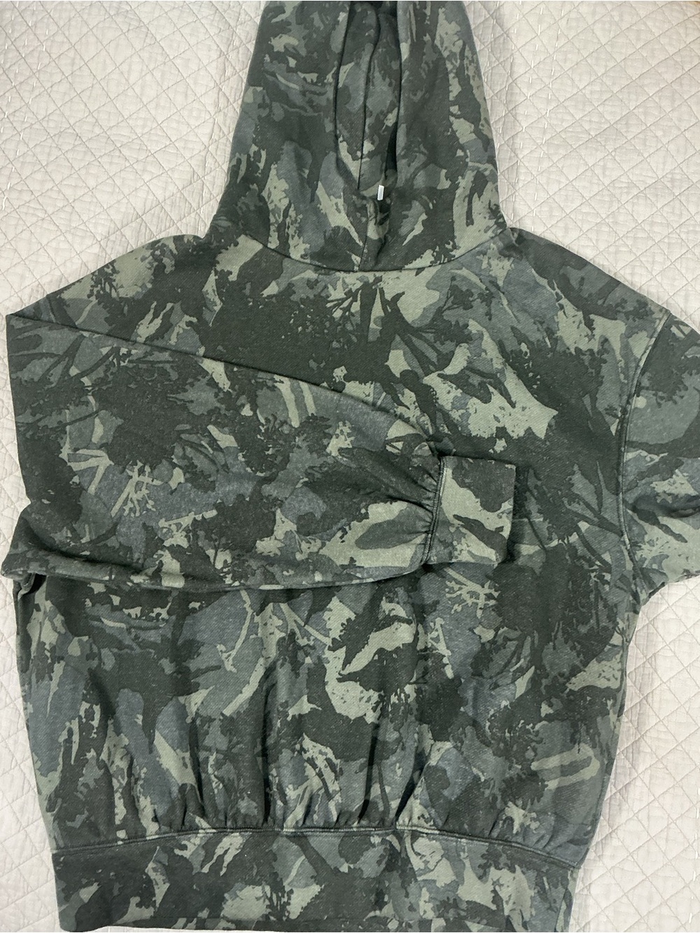 Urban Outfitters Out From Under Ryan Camo Women’s Hoodie Sweatshirt Size S/P